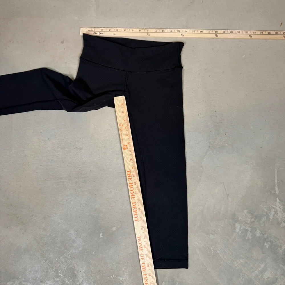 Lululemon Wunder Under Crop Leggings Black Size 6 Yoga Pants Capris high waist